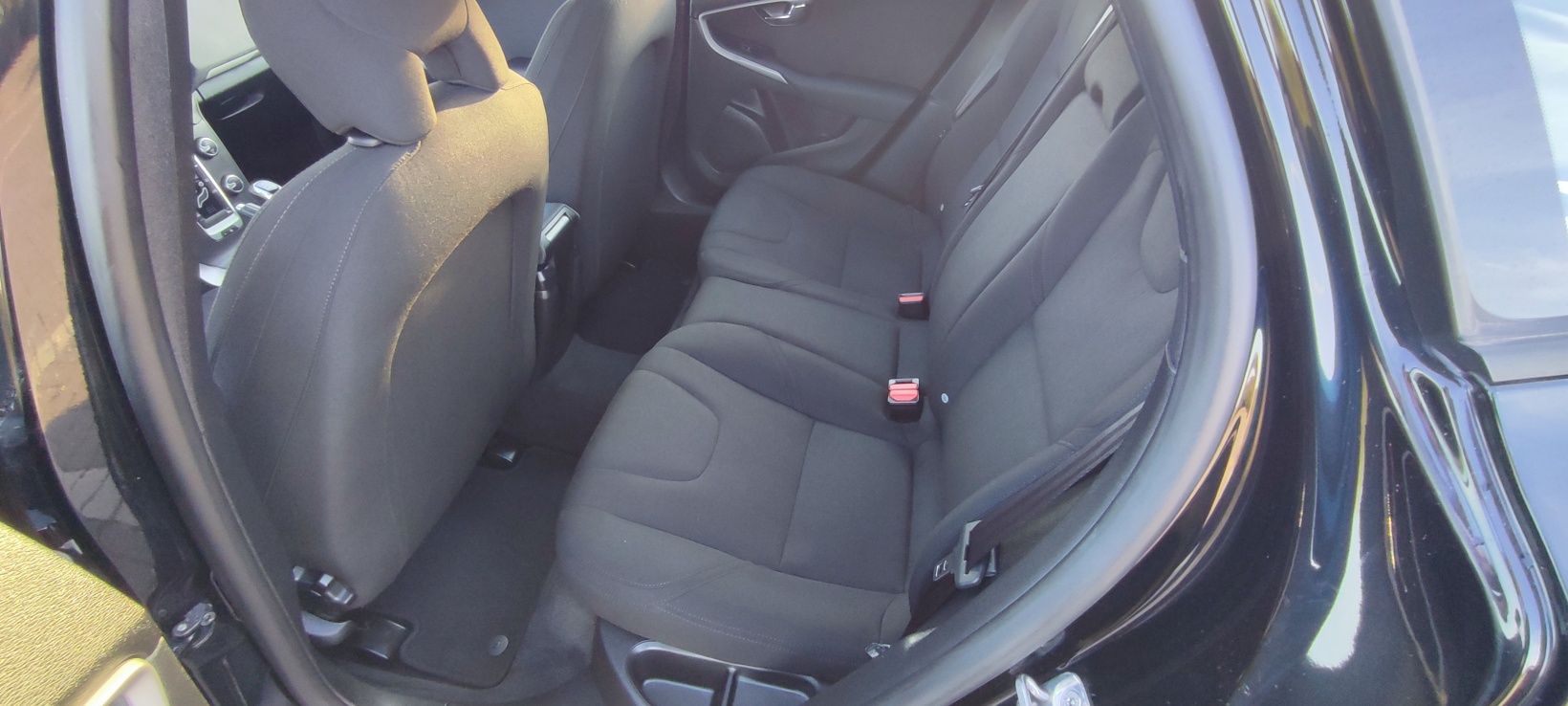 Volvo V40 2.0 D2  190€ Mês Troco financiamento