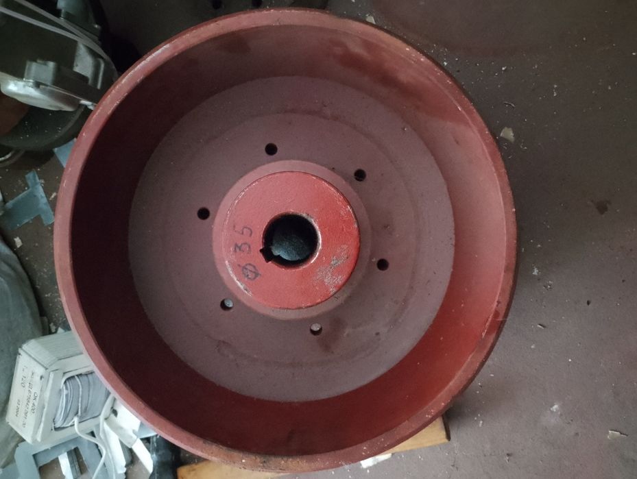 Тормозной барабан, шкив ф200, 300 мм.