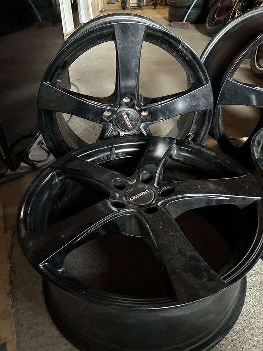 Дискі R18 розболтовка5х114.3 Dezent