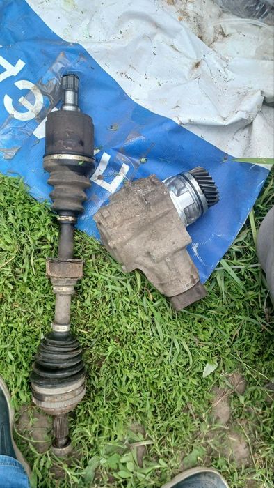 Хонда Honda H-RV C-RV 1 роздатка полуось правая маховик