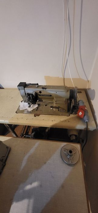 Maszyny szwalnicza 2szt