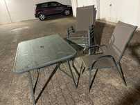 Mesa e 6 cadeiras de jardim