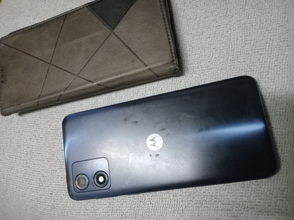 Motorola e13 8/128 Робочий смартфон