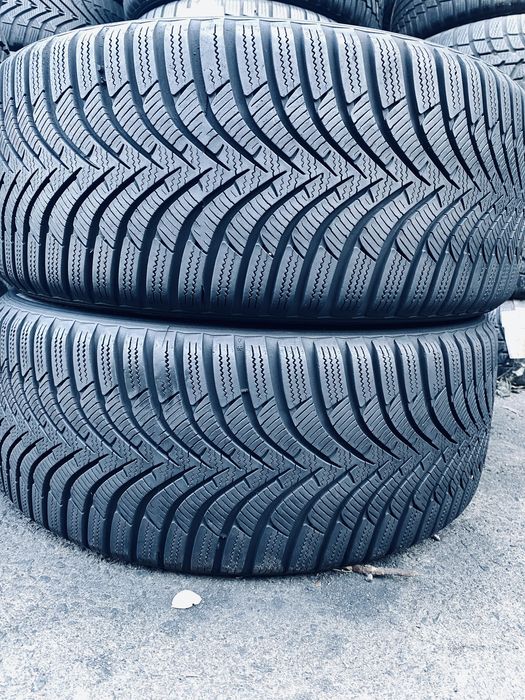 225 45 17 Hankook RS2 80%