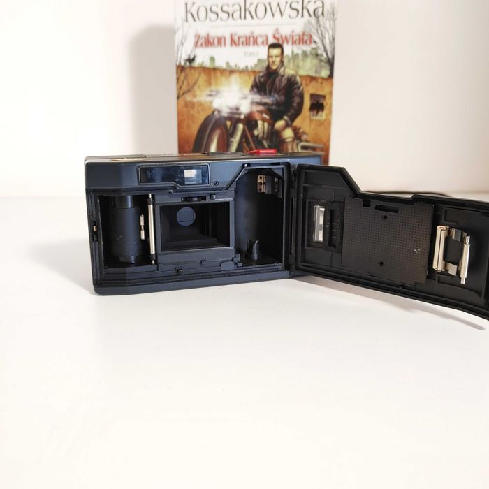 Ładny Olympus Trip MD z lat 80 tych XX wieku - kultowy aparat VINTAGE