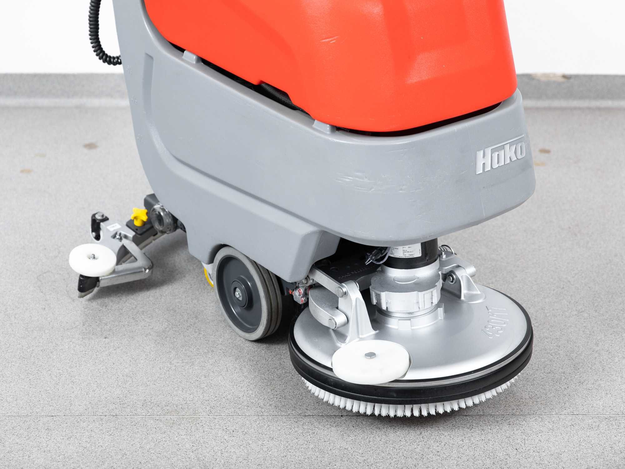 Szorowarka Hako Scrubmaster B45 NOWE BATERIE 2017r 696mth 9400 netto