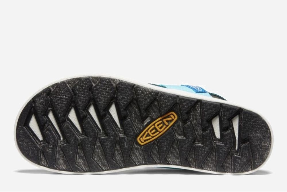 Босоніжки, сандалі Keen Elle Backstrap 39 розмір