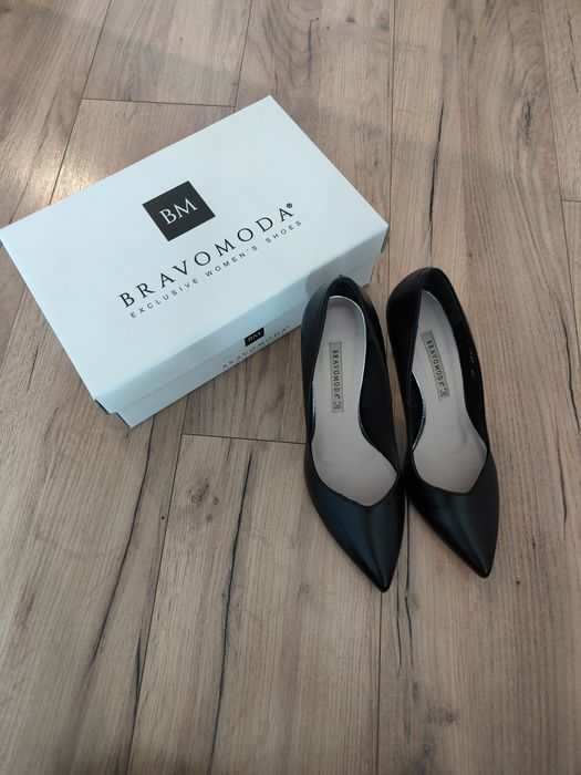 Szpilki Bravomoda r. 38