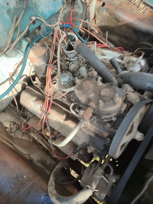 Мотор зіл130V8 150кс