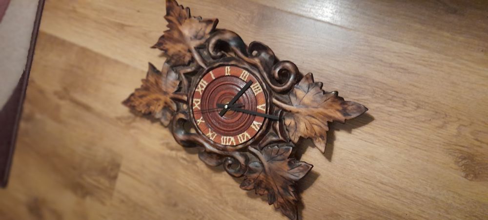 Zegar drewniany ręcznie robiony
