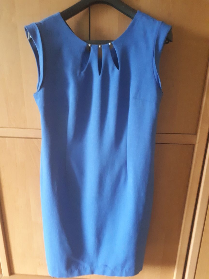 Sukienka niebieska 42