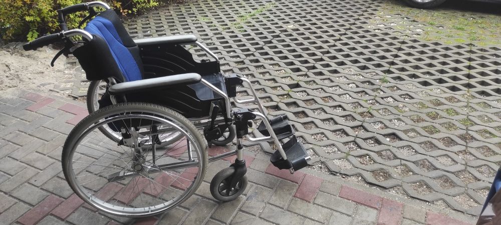Wózek dla niepełnosprawnego