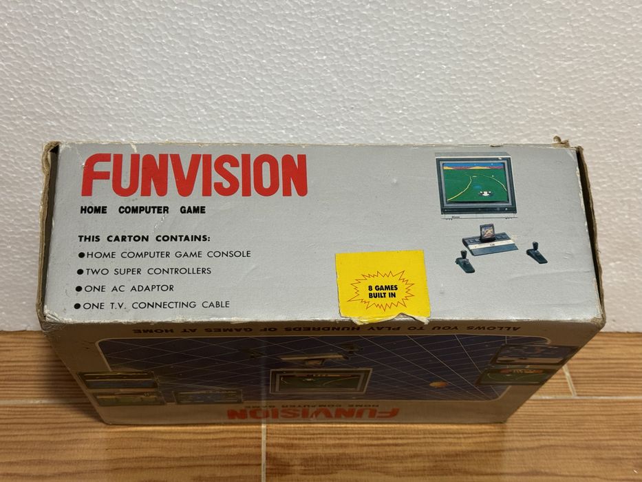 ATARI 2600 Jr clone (funvision)