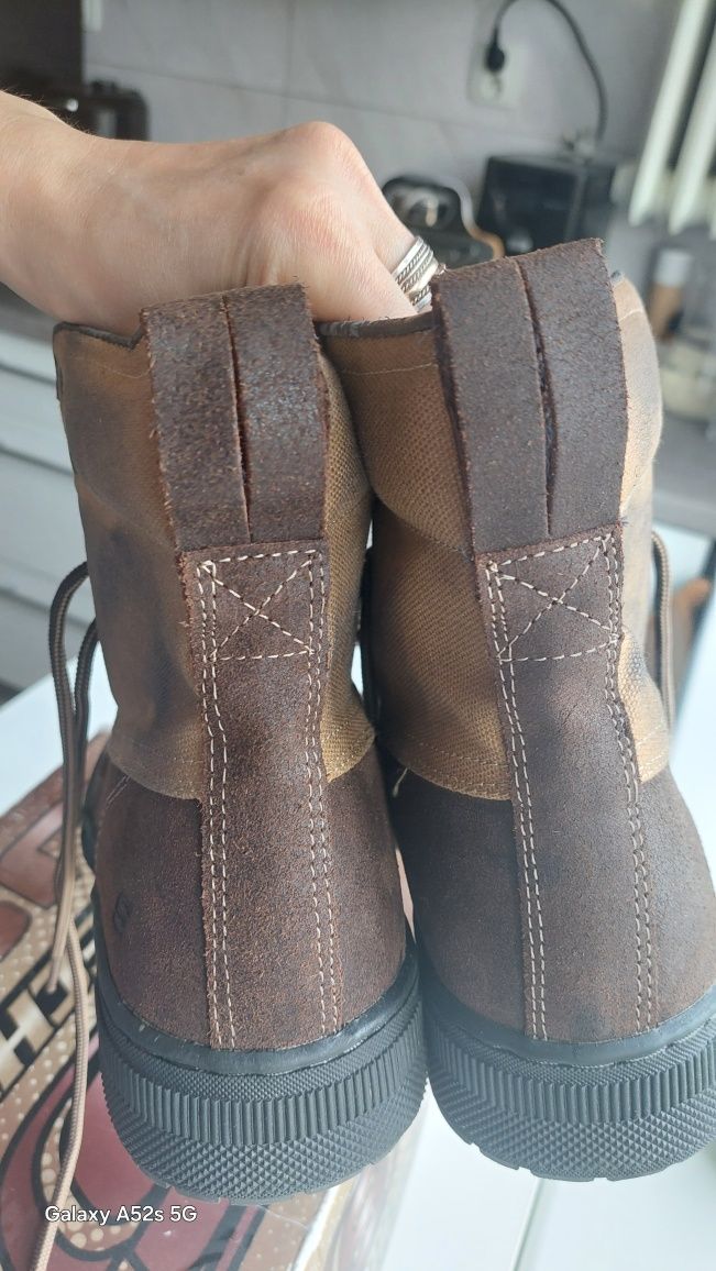 Wygodne trepy Skechers 41
