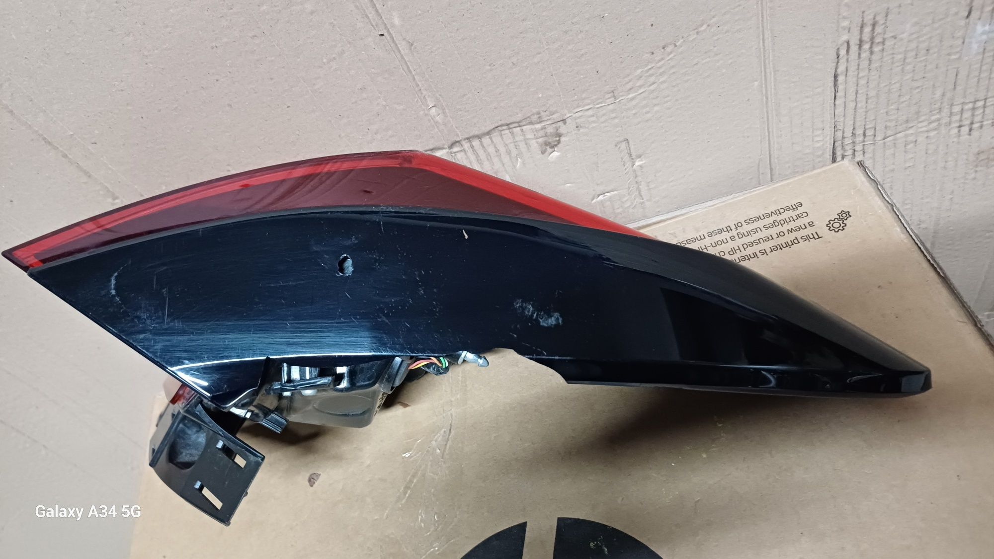 Lampa tylnia lewa toyota c-hr lift led 21r