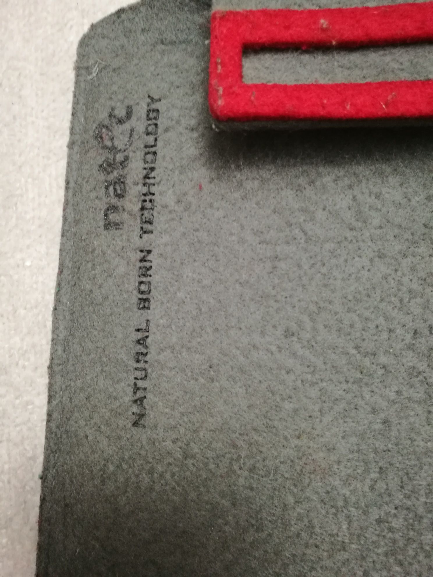 Oryginalne filcowe etui na tablet notebook ebook itp