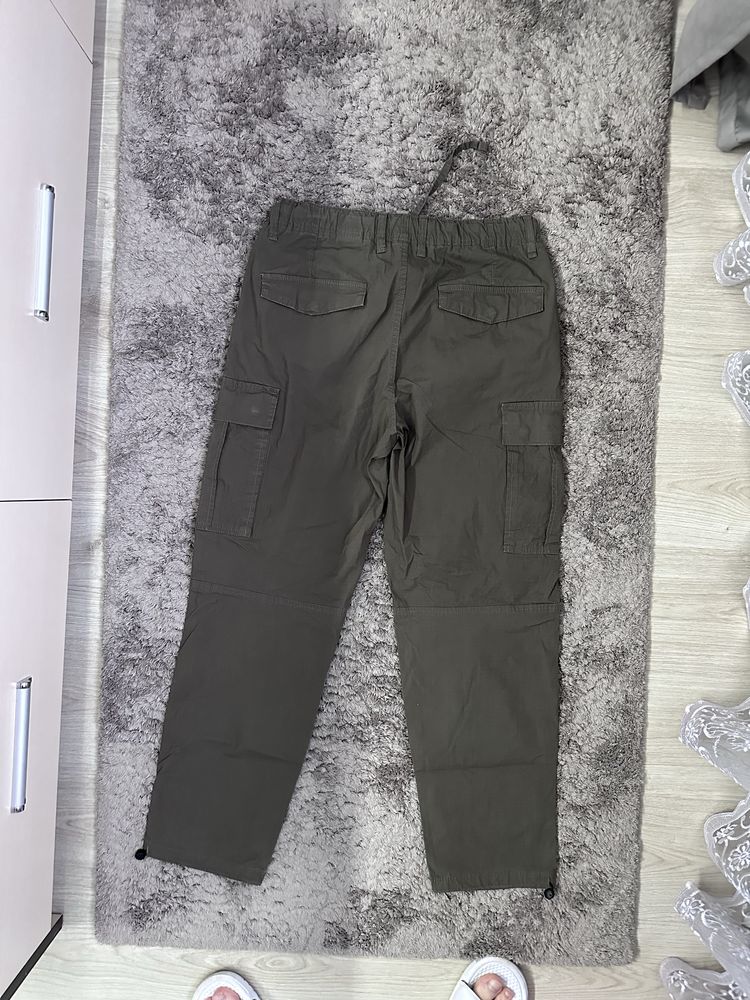 Хакі Карго штані H&M