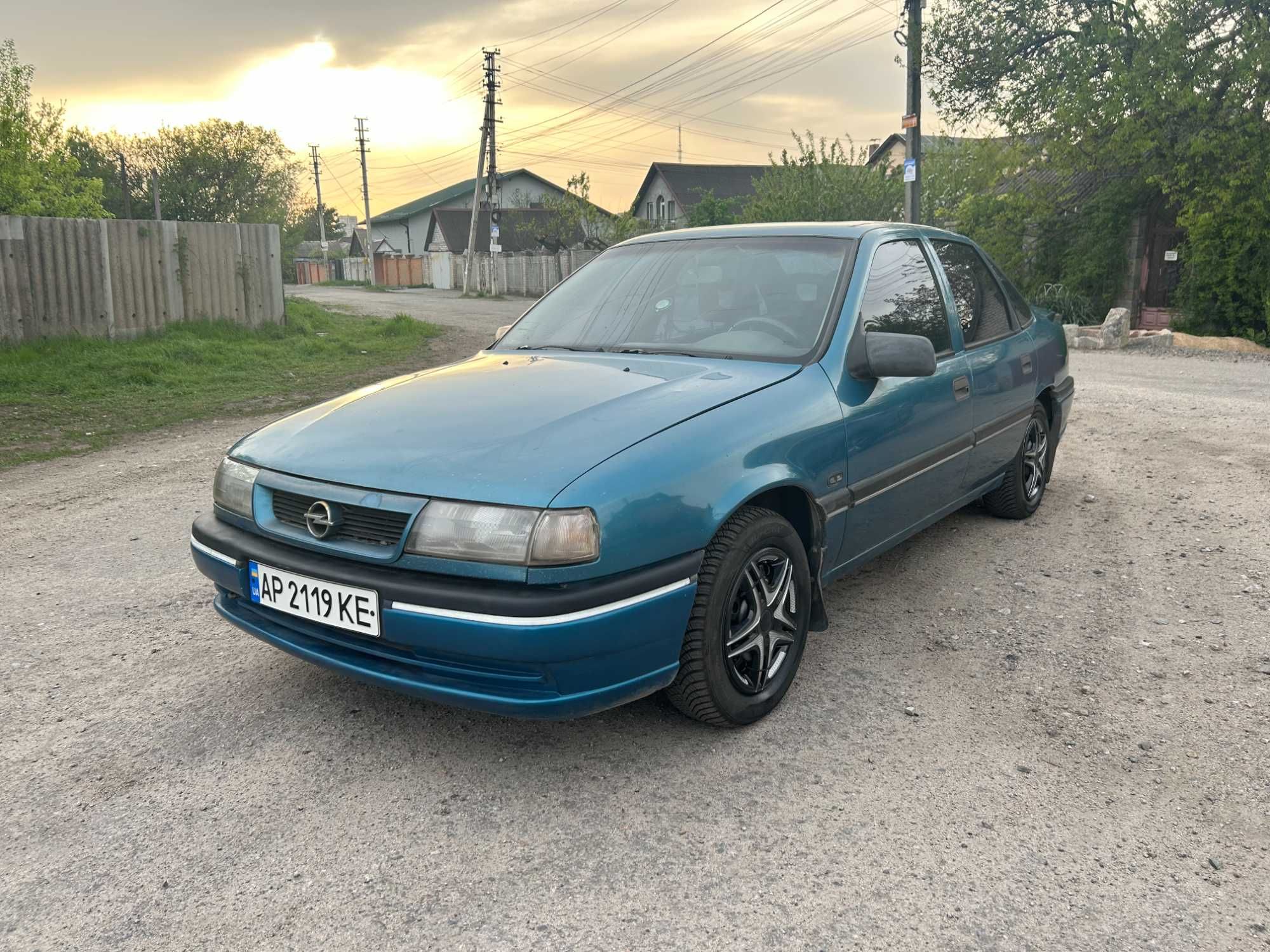 Opel Vectra A 1993 год 2.0 Газ Бензин (ГБО 4 поколение)