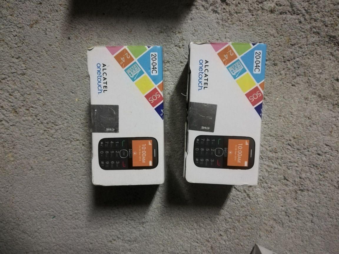 4 telefones Alcatel novos