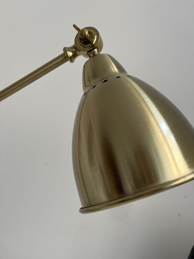 Lampka na biurko złota ikea