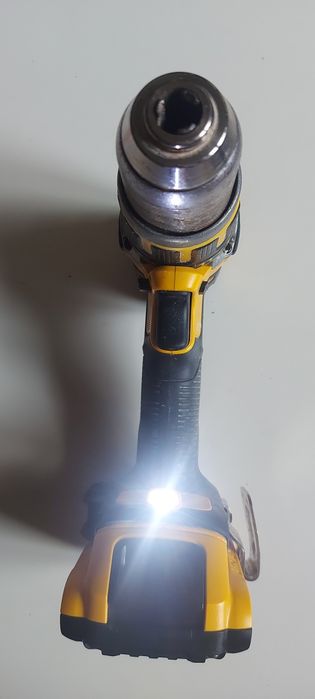 Wkrętarko-wiertarka DeWalt DCD795 z akumulatorem 2.0Ah