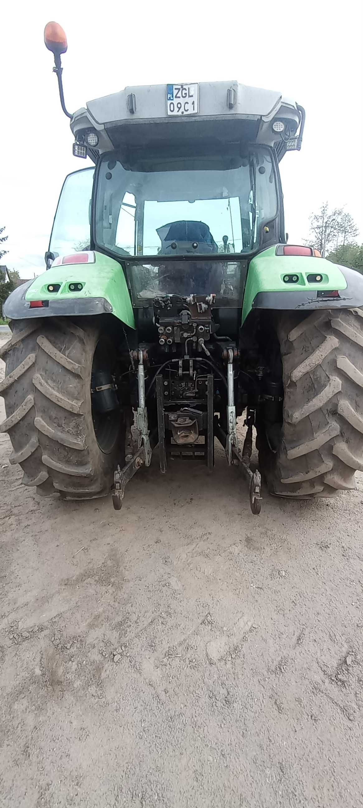 Deutz-Fahr Agrotron K610 z ładowaczem