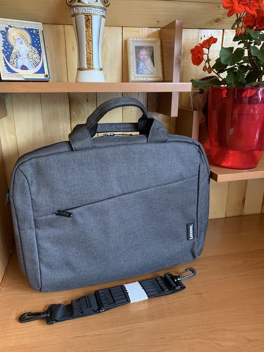 Сумка фірмена”Lenovo”для ноубука на 15.6*розм.40*30*6 см.