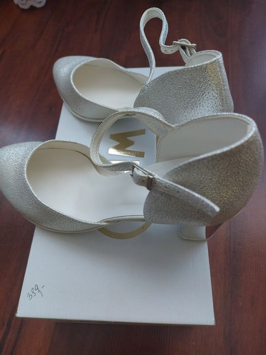 Eleganckie buty r.39