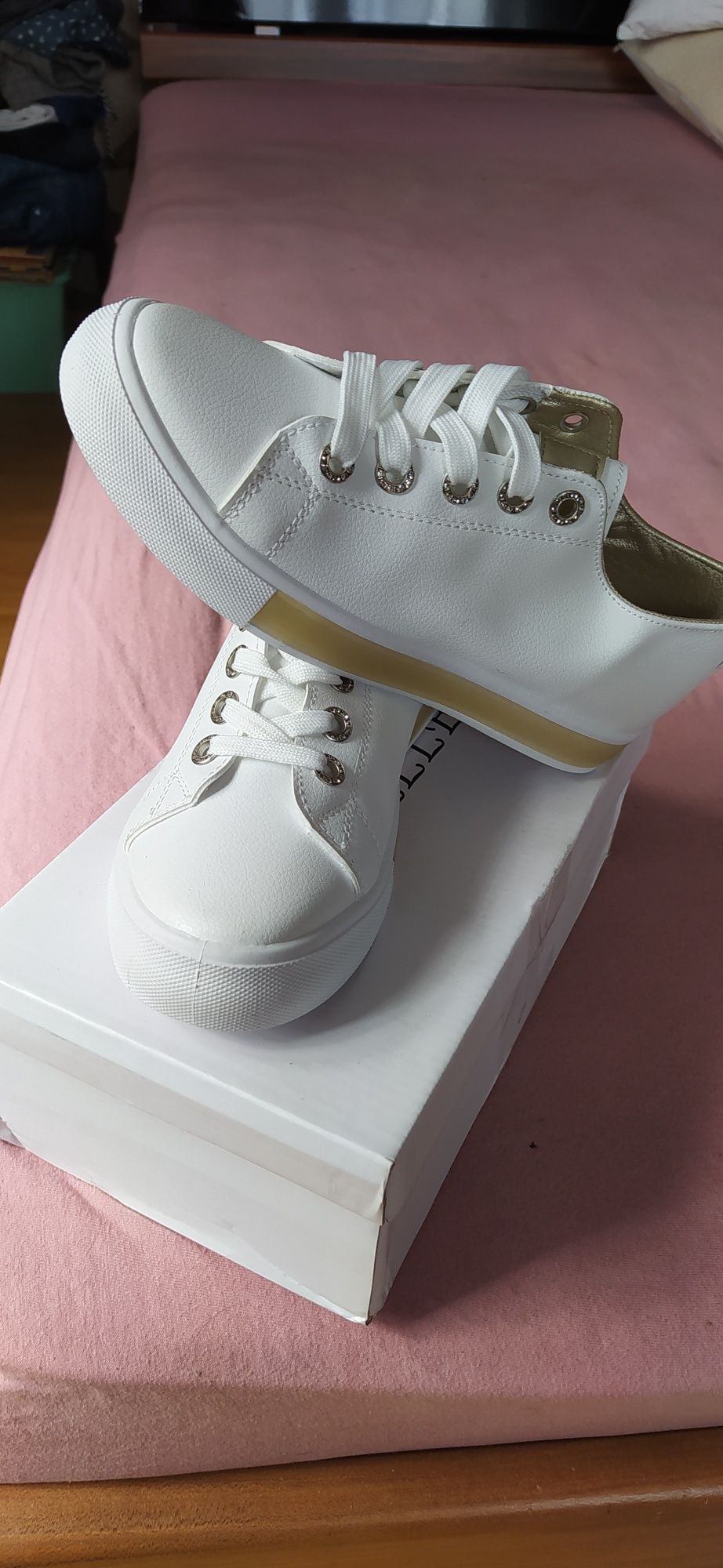 Adidasy białe 37,5
