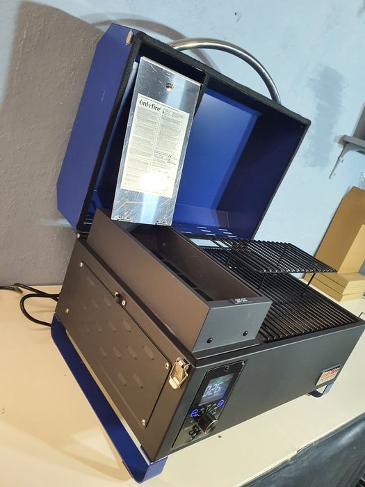 Nowy Przenośny grill i wędzarnia na pellet drzewny Onlyfire