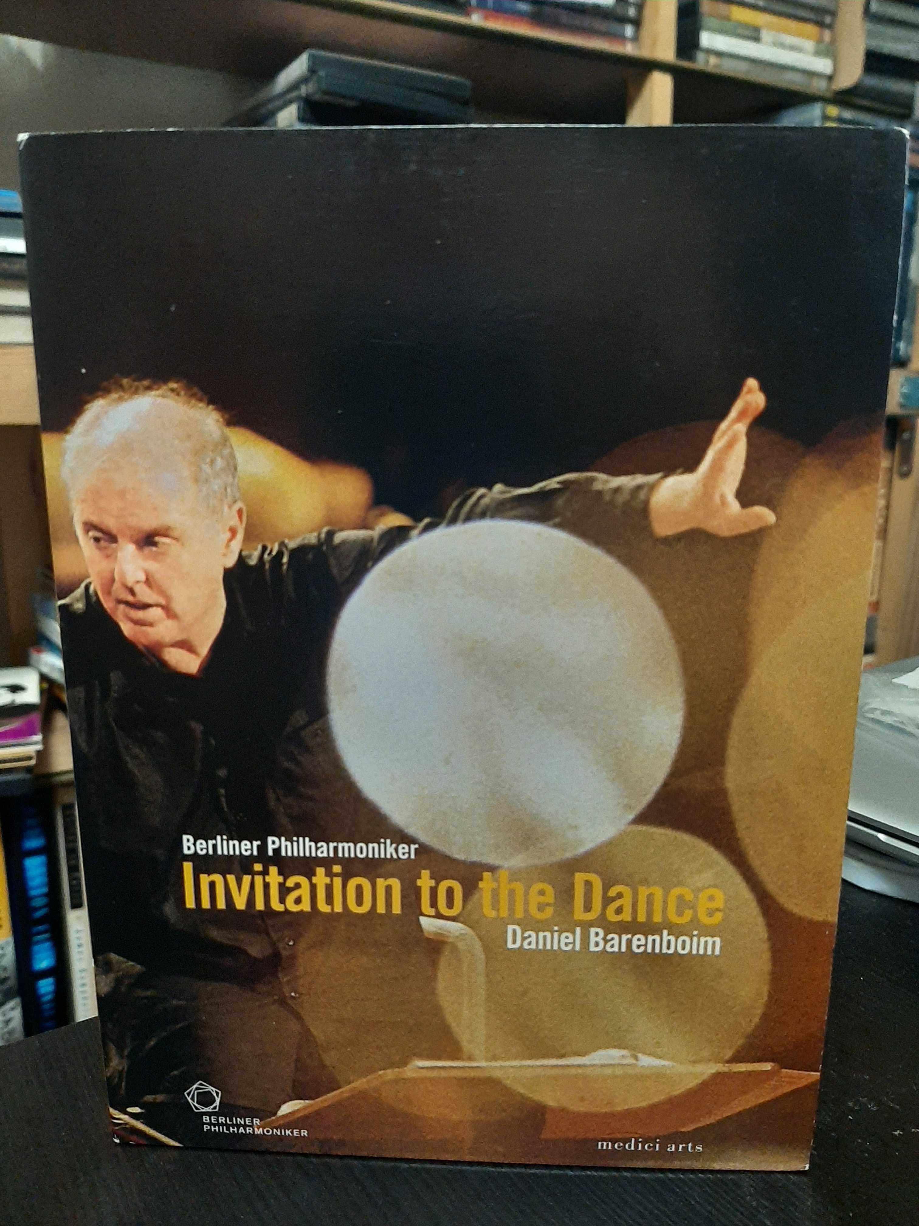 Invitation to the Dance -  New Year's Eve Concert 2001 - Barenboim