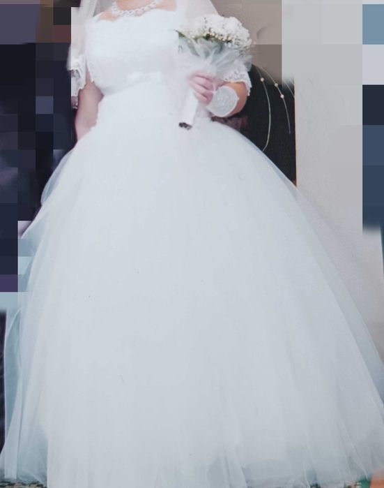 Весільна сукня в ідеальному стані