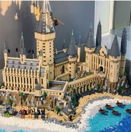 Конструктор Замок Harry Potter схожий на Lego 6020 деталі