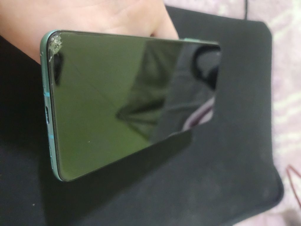 Смартфон OnePlus 8t