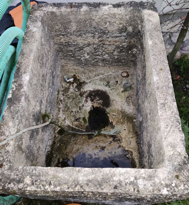 Pias/Bebedouros de Pedra