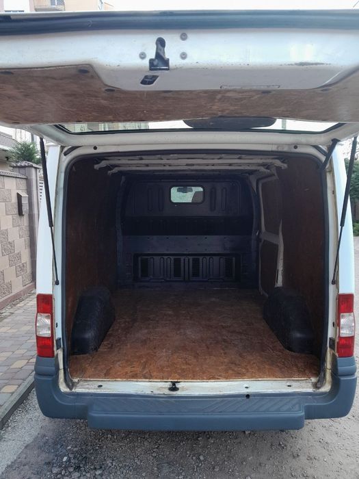 Ford Transit грузовой 2008 года
