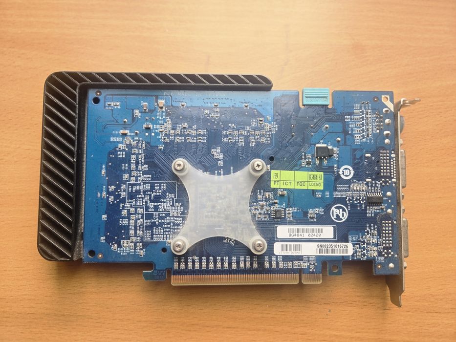 Karta graficzna Gigabyte GeForce 8600GT Silent-Pipe II 512MB