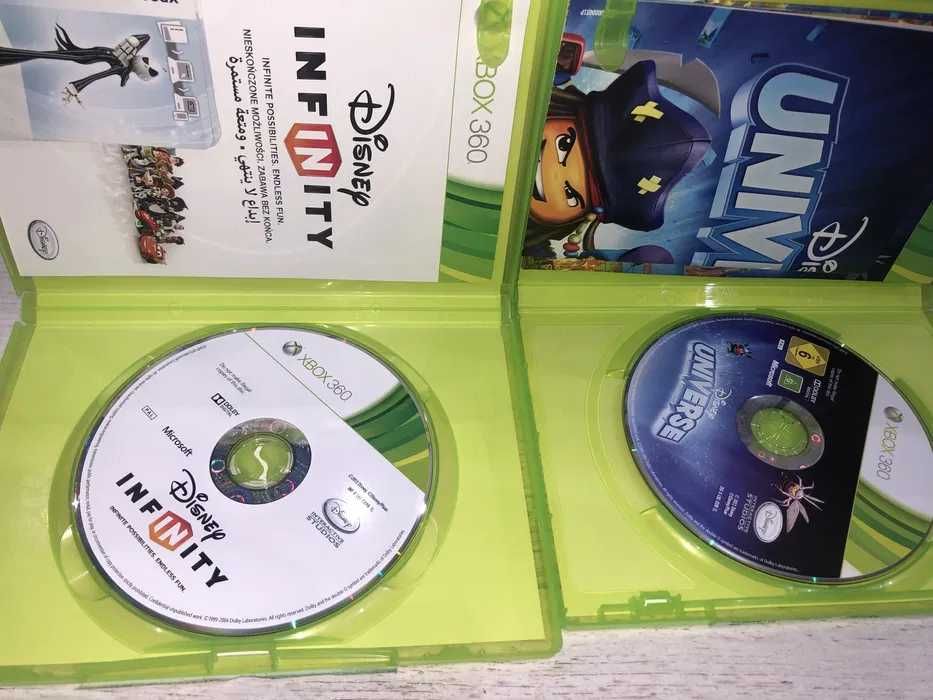 Zestaw 2 gier Xbox 360 Disney Universe + Disney Infinity + dodatki