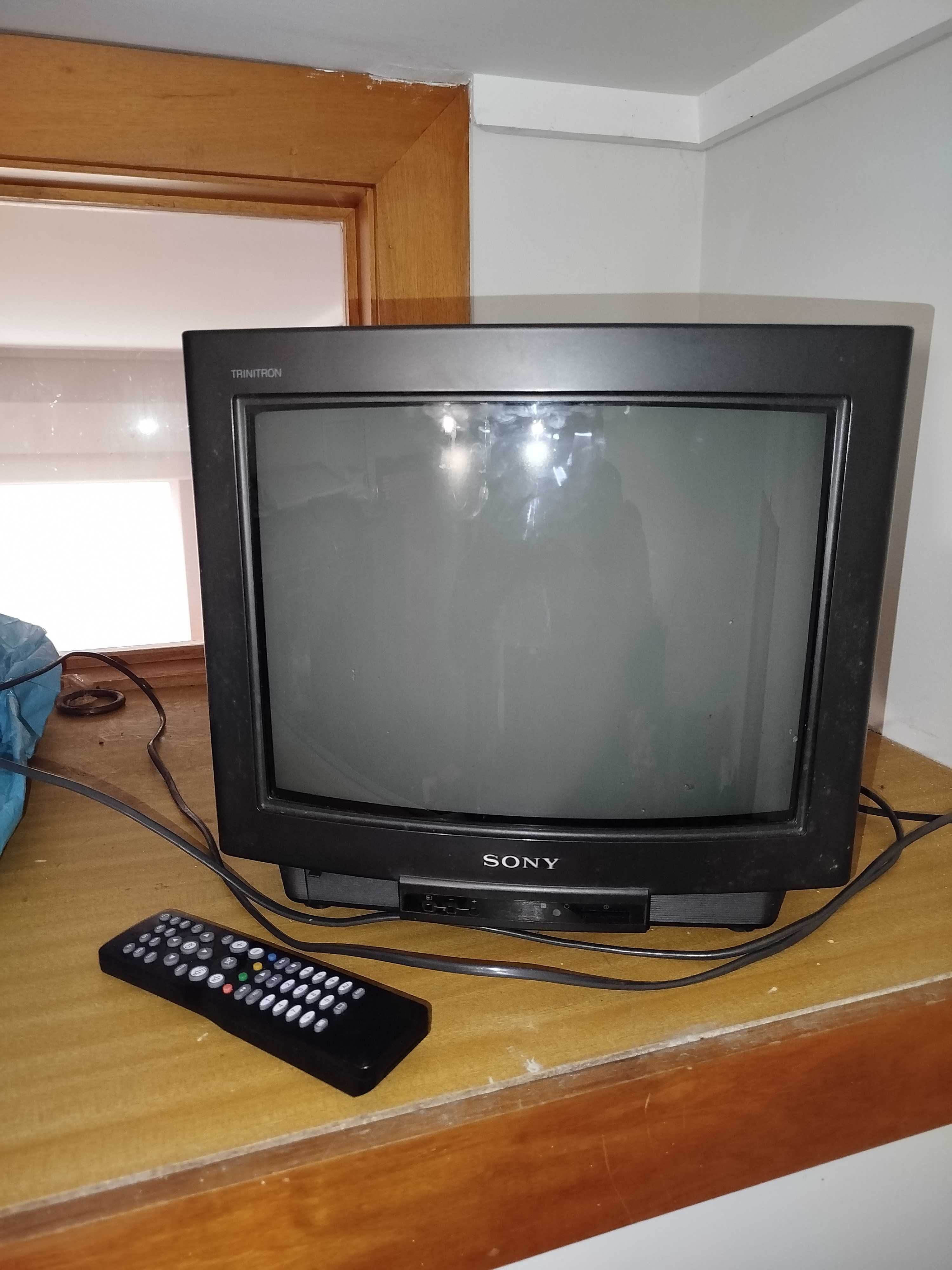 3 Televisões Sonic e outras