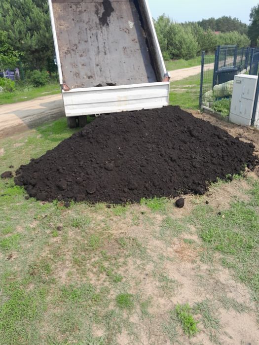Ziemia pod trawę,warzywa i kwiaty.