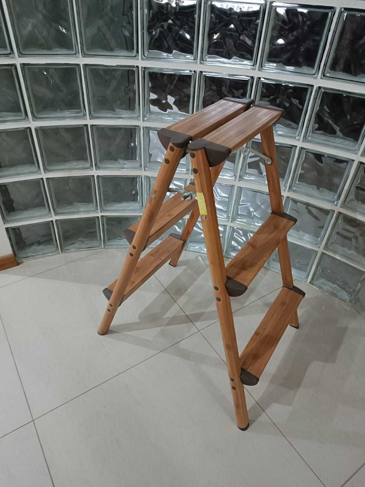 Escadote 3 degraus 80cm