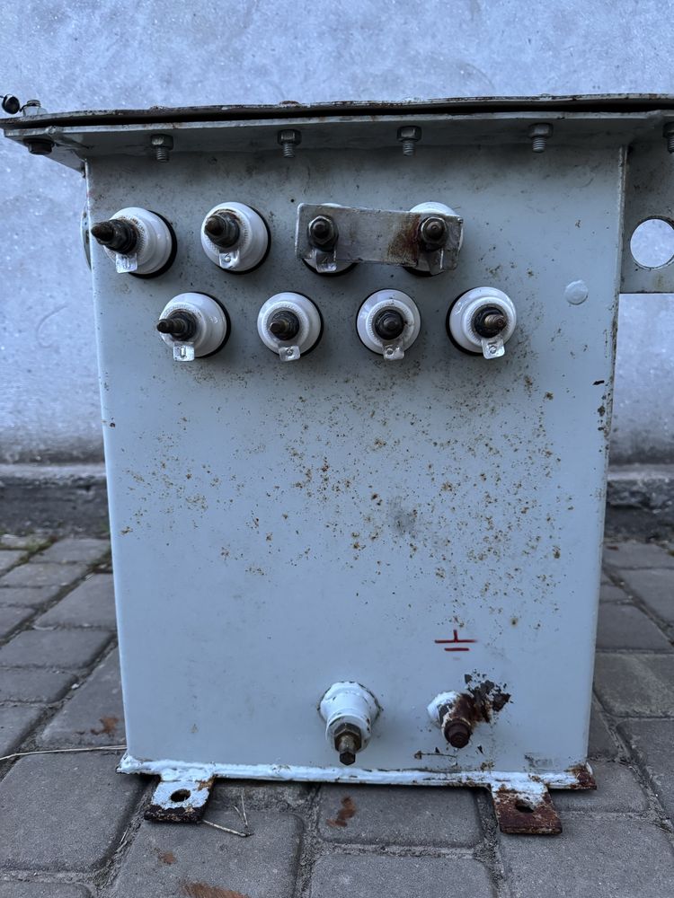 Продам понижающий трансформатор