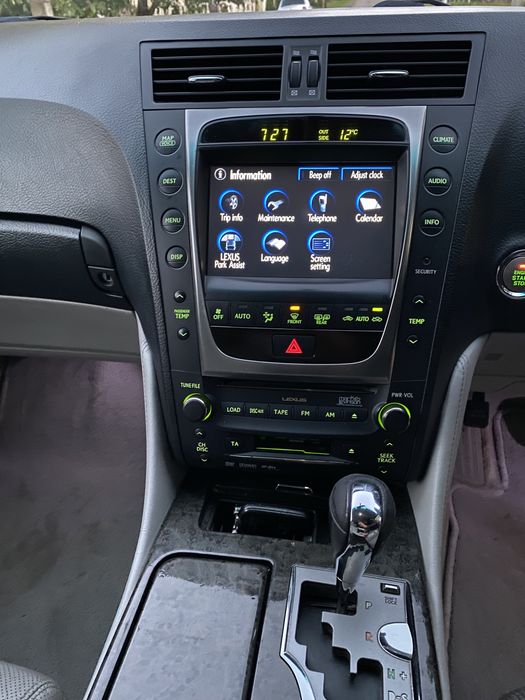 Продам LEXUS GS-300.