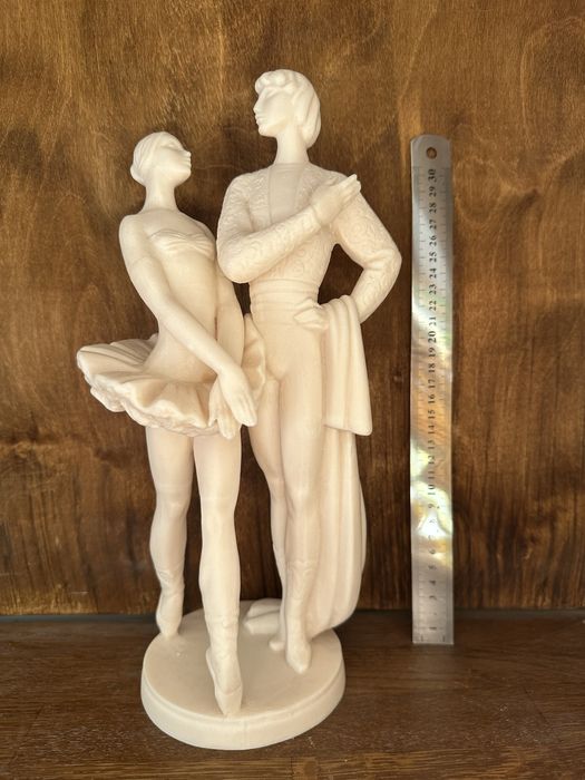 Він та вона. Балетна пара. Скульптура, статуетка 50-60 радянської доби