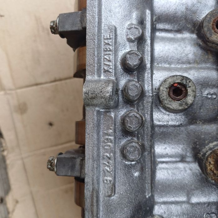 ГБЦ головка блока 1.8 Z18XE Opel astra g Vectra B C Zafira A B 9242094