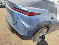 Четверть, чверть Lexus RZ450