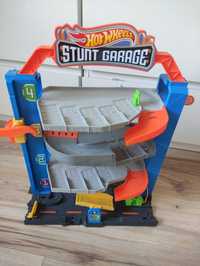 Hot wheels garaż stunt garage