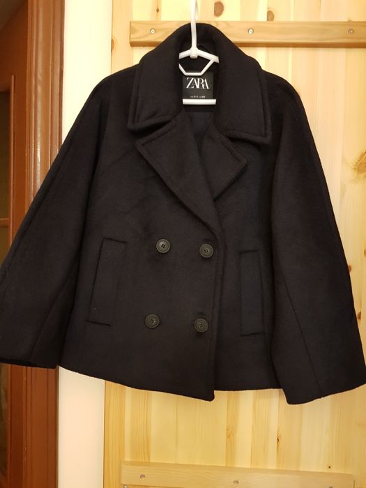 Новая полушерстяная курточка на  8-9 лет