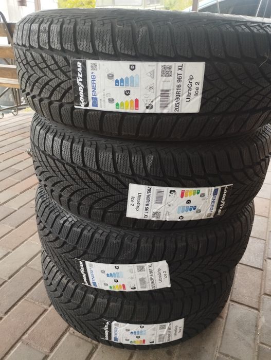 Нова гума Goodyear ultragrip ice 2