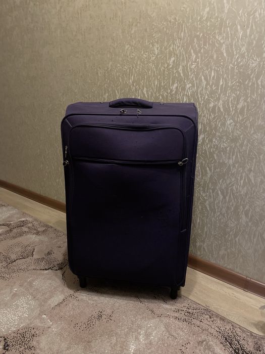 Валіза на колесиках